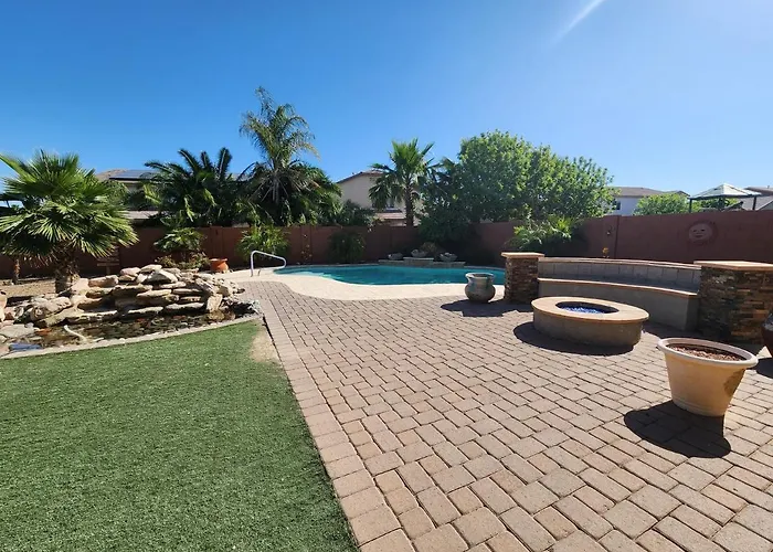 Villa Oasis With Pool, Putting & Pool Table *