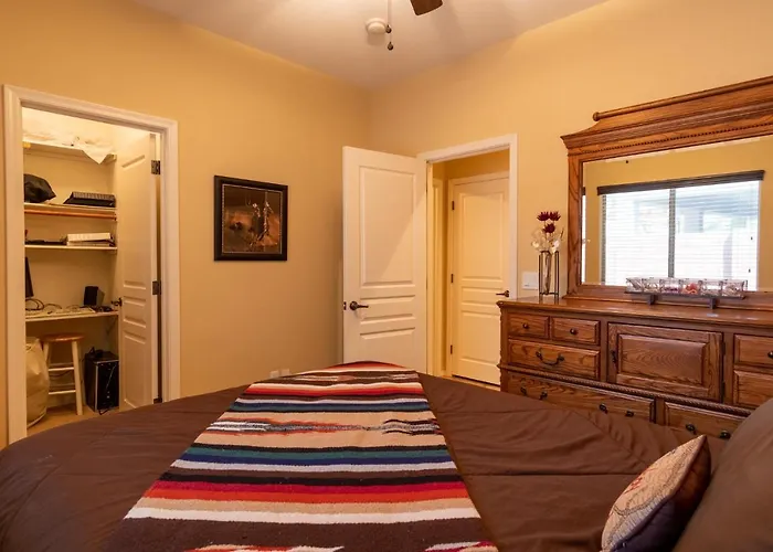 Oasis With Pool, Putting & Pool Table