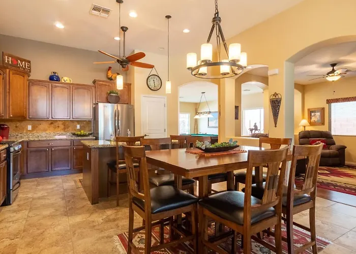 Oasis With Pool, Putting & Pool Table *