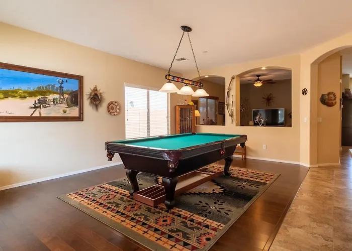 Oasis With Pool, Putting & Pool Table * Maricopa