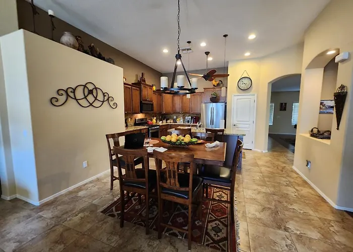 Oasis With Pool, Putting & Pool Table * Maricopa